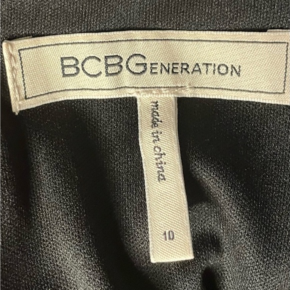 BCBGeneration Pink Black Floral design Mini square neck puff sleeves Sz 10 PTP19 - Picture 3 of 4